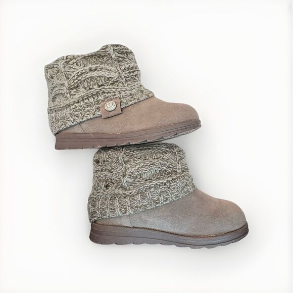 MukLuk Womens Gray Booties Size 7 Gray Sweater Tops Slip On Gently Used - Picture 7 of 9